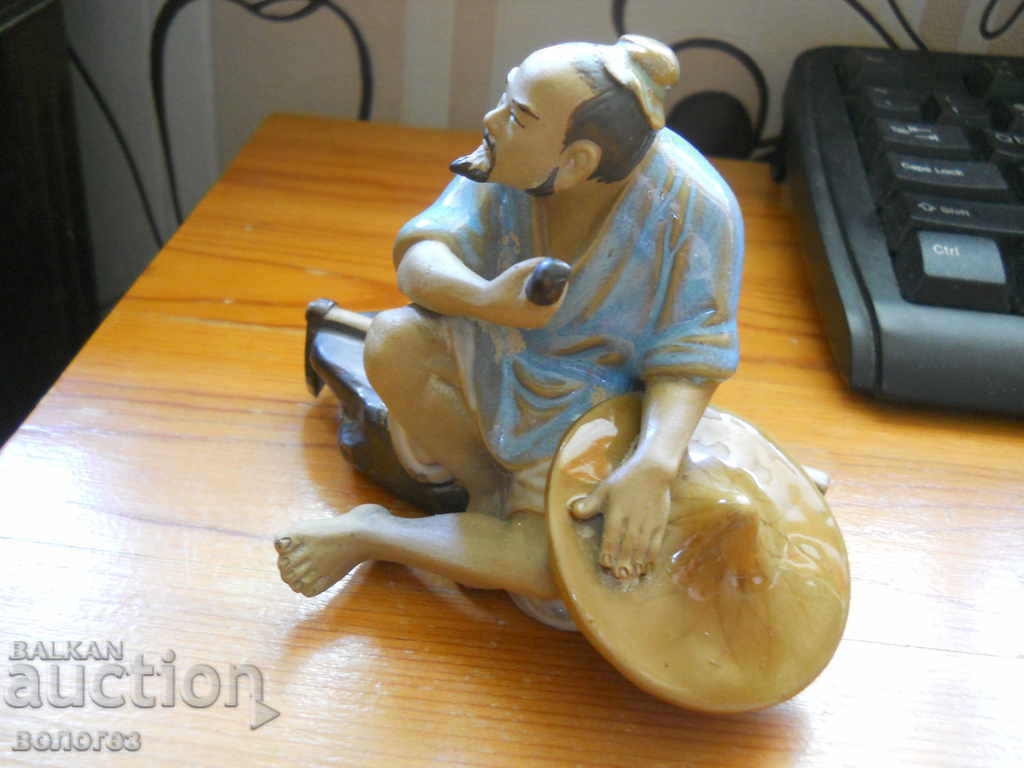 Statuetă ceramică veche - înțelept-agricultor (China) cu preț 45.00 BGN | € 23.01 Statuetă ceramică veche - înțelept-agricultor (China) cu preț 45.00 BGN | € 23.01