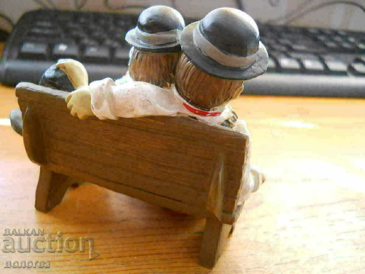 Delivery of Alabaster figurine - Laurel and Hardy Delivery of Alabaster figurine - Laurel and Hardy