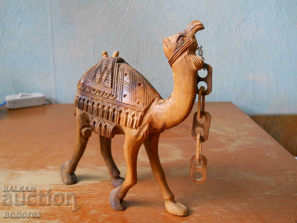 Statuetă din lemn sculptată manual - cămilă (Maroc) cu preț 45.00 BGN | € 23.01 Statuetă din lemn sculptată manual - cămilă (Maroc) cu preț 45.00 BGN | € 23.01
