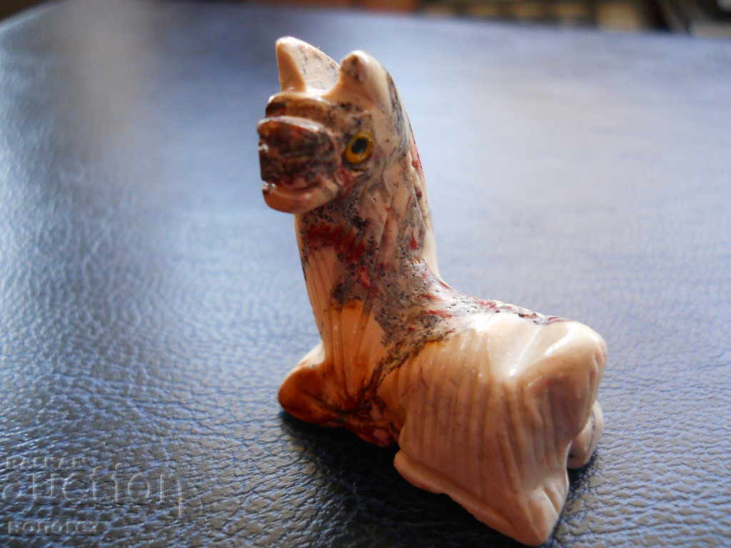 Lama din piatră semiprețioasă (steatit) cu preț 10.00 BGN | € 5.11 Lama din piatră semiprețioasă (steatit) cu preț 10.00 BGN | € 5.11