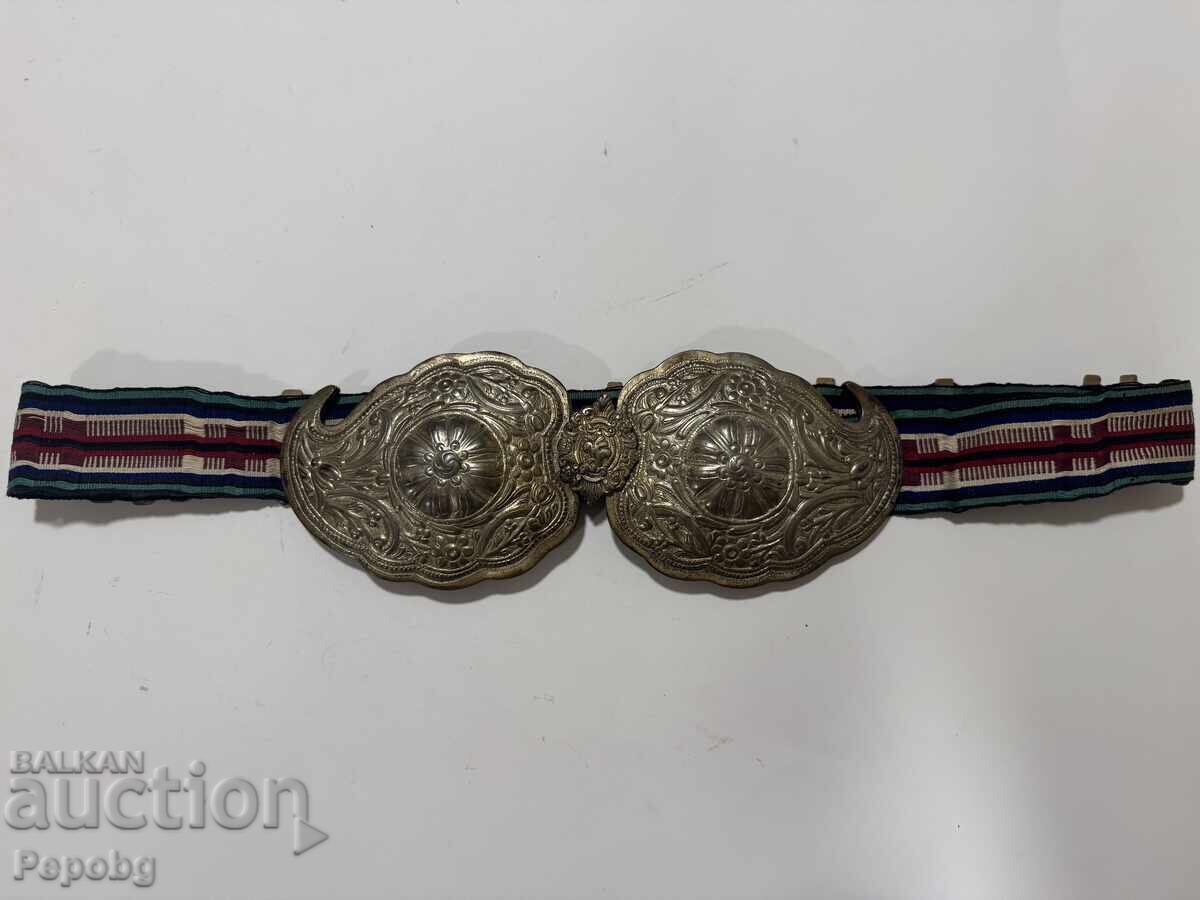 Veche cataramă de argint