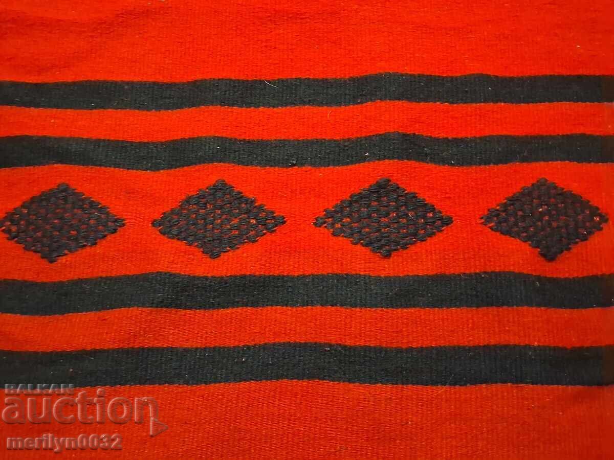 Auction Old hand-woven wool rug/carpet blanket Auction Old hand-woven wool rug/carpet blanket