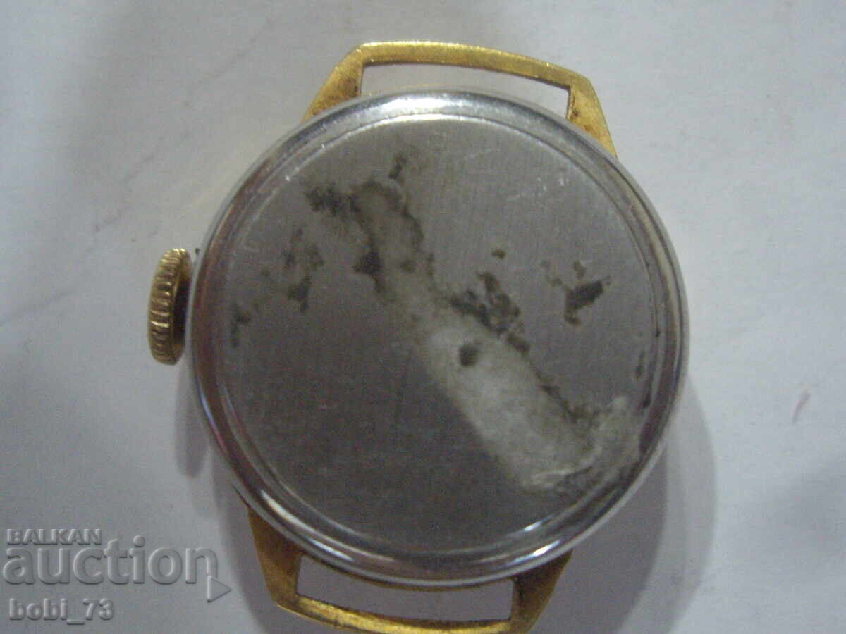 Gold-plated women's watch. with price 25.00 BGN | € 12.78 Gold-plated women's watch. with price 25.00 BGN | € 12.78
