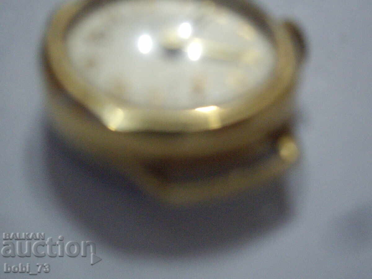 Delivery of Gold-plated women's watch. Delivery of Gold-plated women's watch.