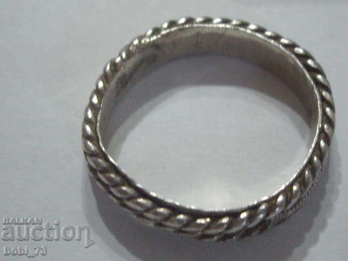 Ασημένιο δαχτυλίδι Ασημένιο δαχτυλίδι
