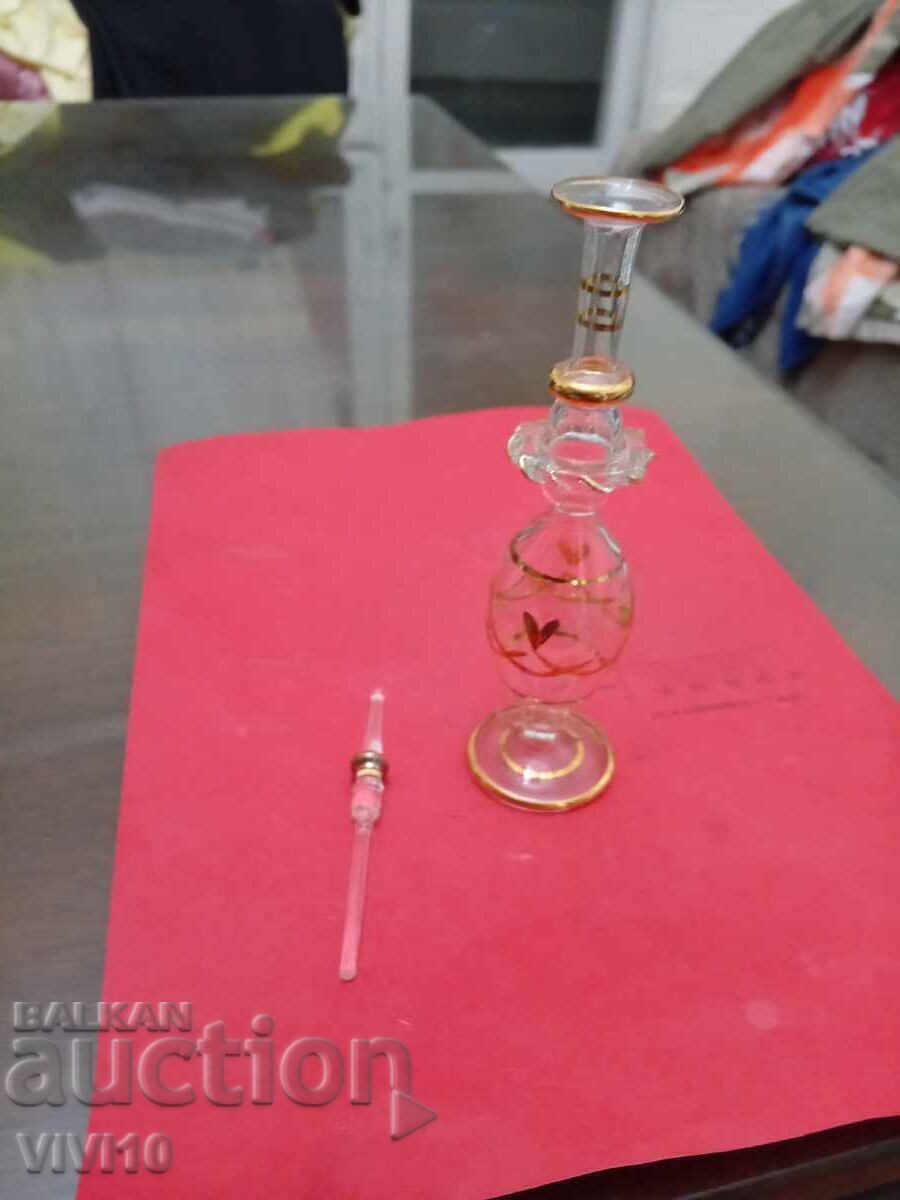 Licitație Sticluță de parfum veche, Aurită