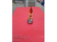 Sticluță de parfum veche, Aurită