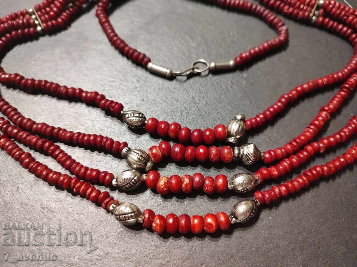 Delivery of Necklace, necklace, jewelry, 12.08.2025