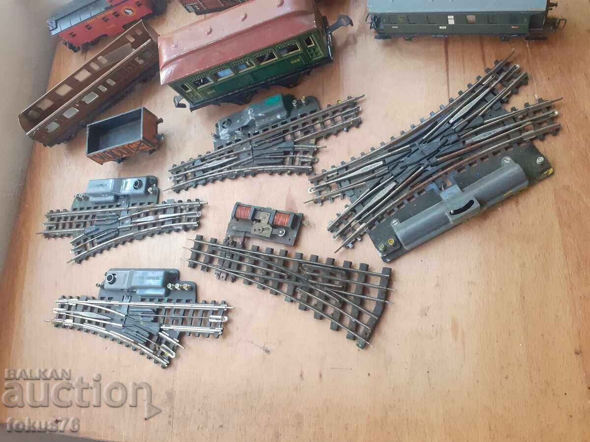 Доставка на Лот части влакче вагони конструктор релси - стара игра