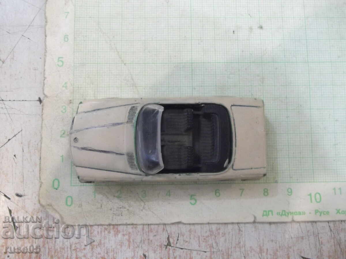 Кола - 865 с цена 10.00 лв. | € 5.11