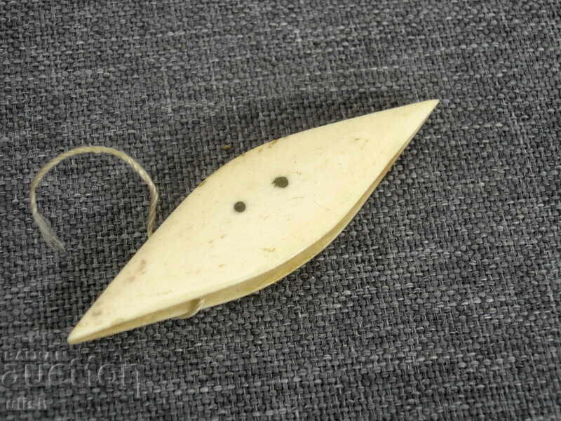 Παλιά βελόνα τύπου τατούλ για πλέξιμο ελεφαντόδοντο με τιμή 25.00 BGN | € 12.78