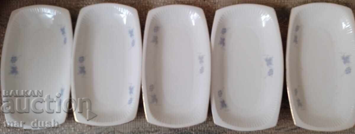 Πέντε παλιά πορσελάνινα πιάτα με τιμή 29.99 BGN | € 15.33