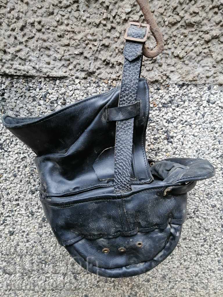 Casca de piele și bărbiere pentru motor, anii '50, motociclist rocker cu preț 93.00 BGN | € 47.55