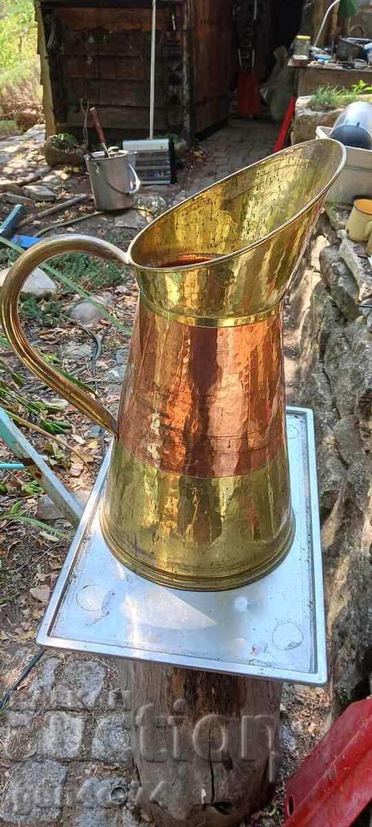 голяма бронзова кана