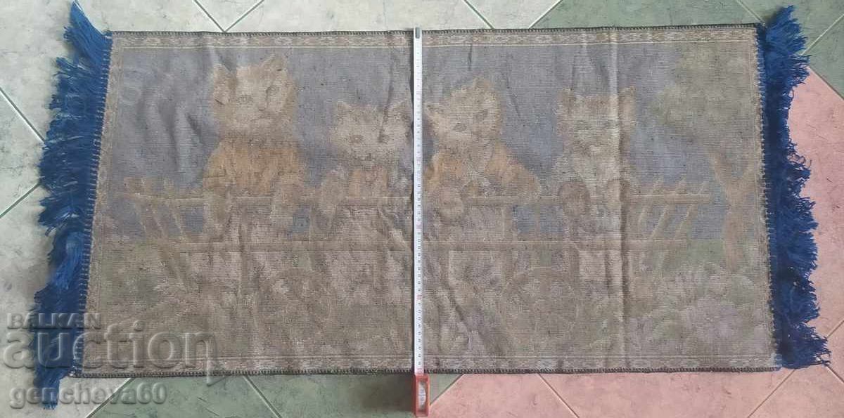 Auction  Beautiful plush cover, "Cats" from Cheiz