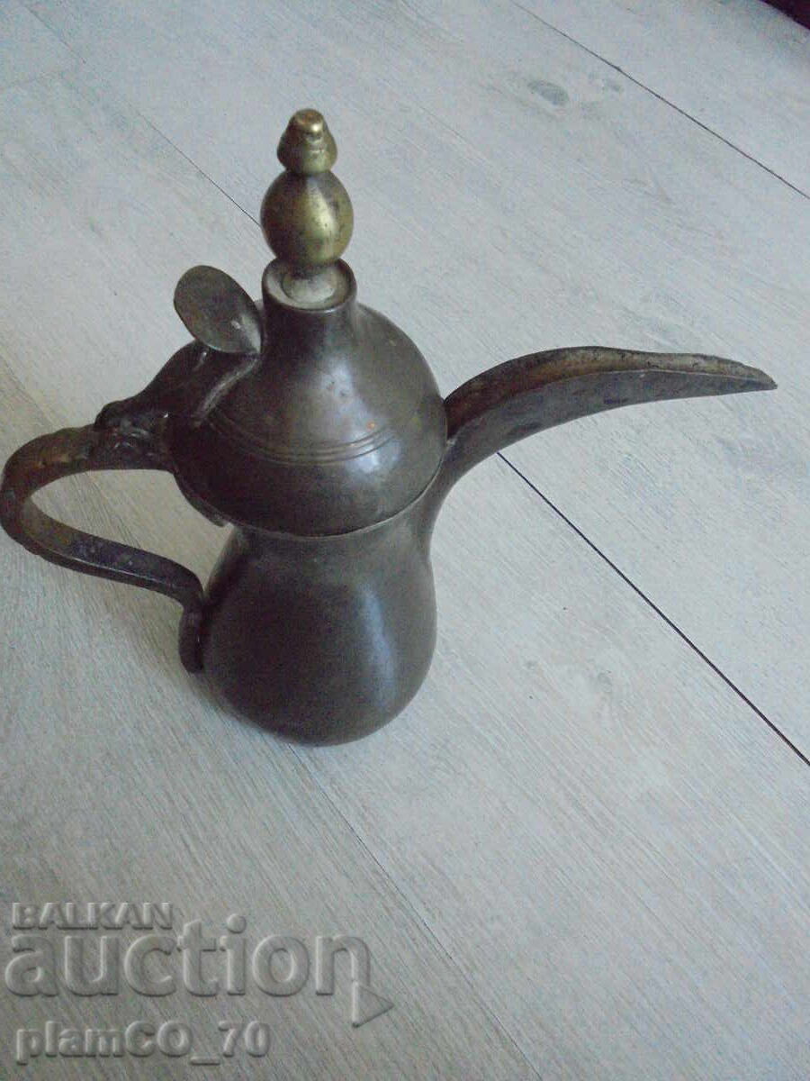 №*8205 Стар месингов съд – ориенталска кана “Далла” с цена 90.00 лв. | € 46.02