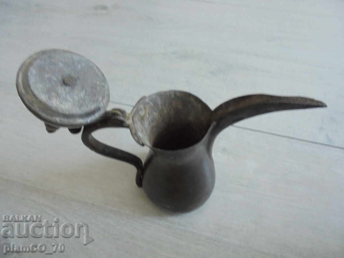 Аукцион №*8205 Стар месингов съд – ориенталска кана “Далла”