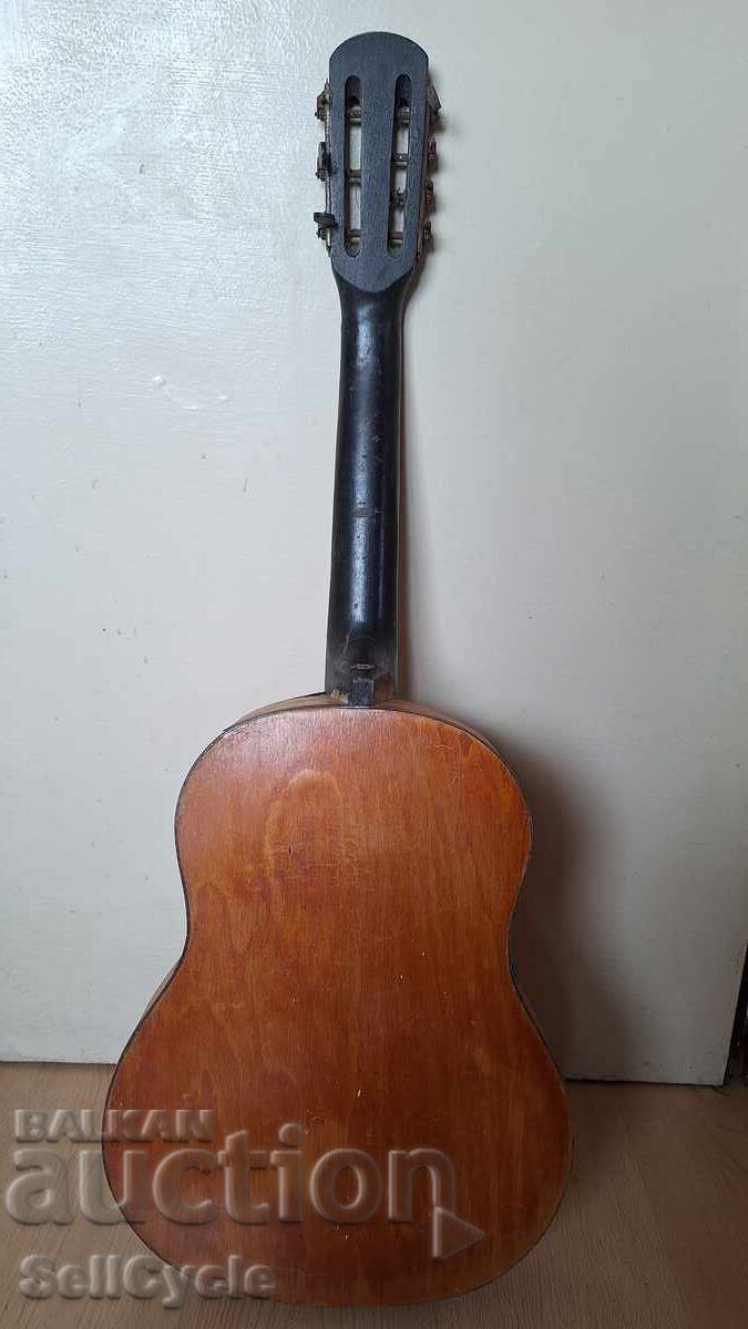 ✅ ACOUSTIC GUITAR FOR RESTORATION❗ with price 20.00 BGN | € 10.23