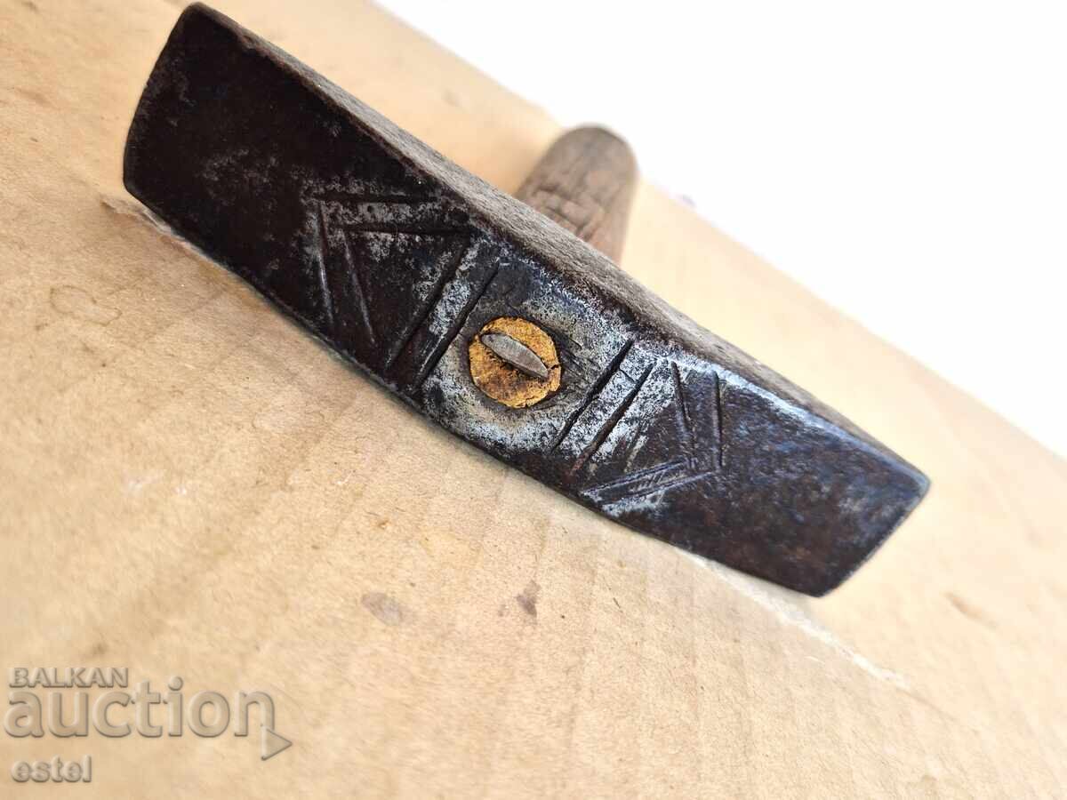 Delivery of Cooper's hammer Delivery of Cooper's hammer