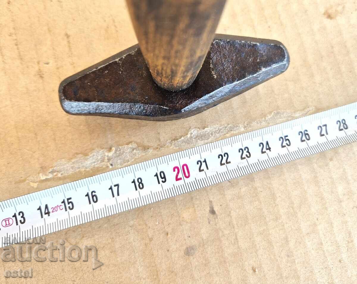 Παλιό σφυρί λιθοξόου - Δυτική Γερμανία με τιμή 32.90 BGN | € 16.82