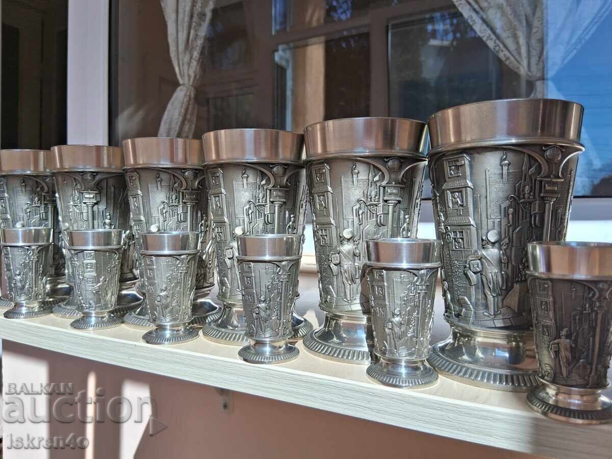 Pahare încrustate cu preț € 155.00 | 303.15 BGN