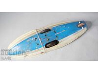 Πλαίσιο με ελαστικά Παλιό μεταλλικό Παιχνίδι μοντέλο βάρκα πλοίο