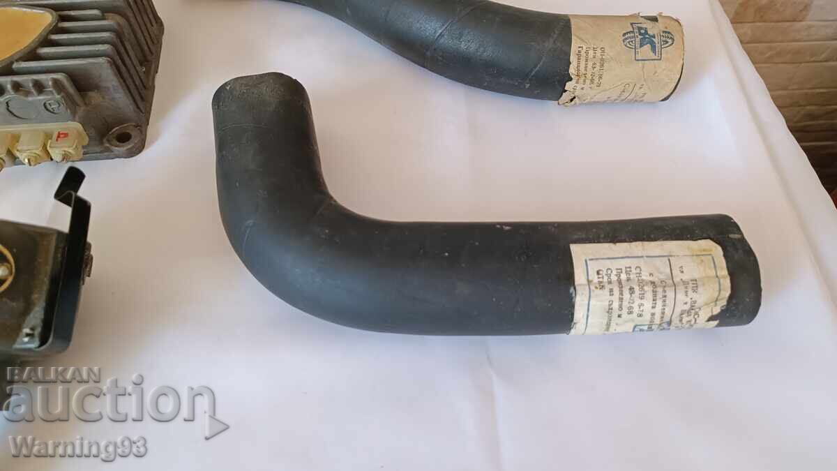 Ανταλλακτικά για Moskvich 408 - διανομέας και ελαστικές συνδέσεις με τιμή 40.00 BGN | € 20.45