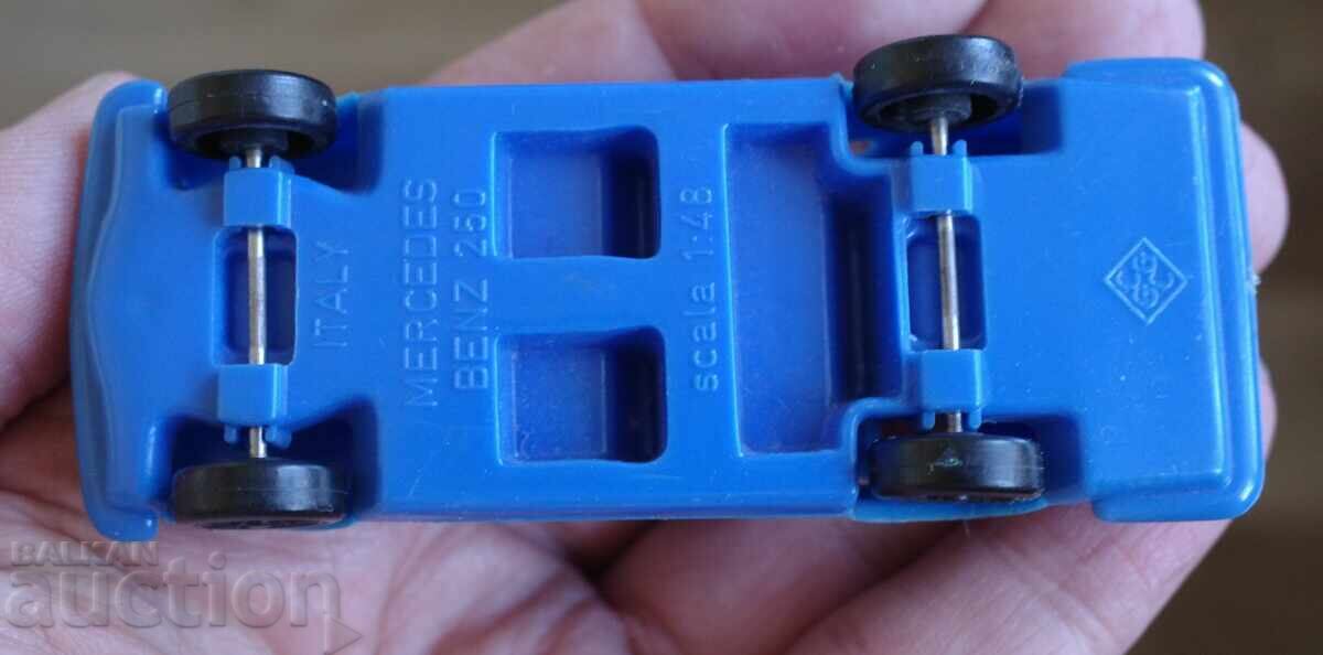 Παράδοση Πλαστικό Mercedes Benz 250 Παράδοση Πλαστικό Mercedes Benz 250