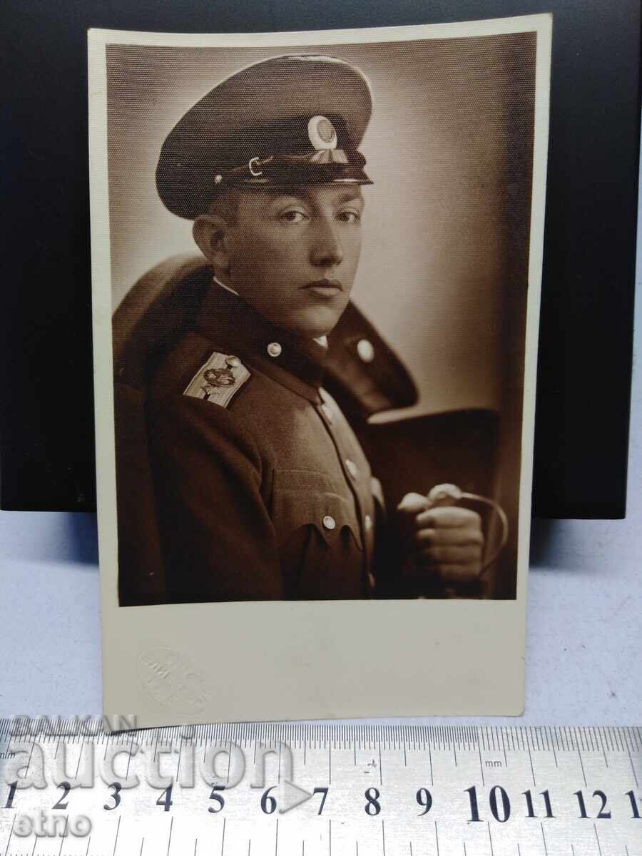 ΒΑΣΙΛΙΚΗ ΦΩΤΟΓΡΑΦΙΑ - ΣΤΟΛΗ, ΣΠΑΘΙ, ΕΠΩΜΙΔΕΣ, ΡΟΥΣΕ με τιμή 20.00 BGN | € 10.23