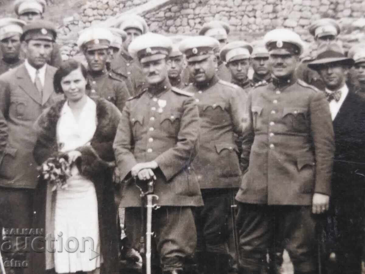 Παράδοση Βασιλική φωτογραφία - στρατιώτης, στολή, αξιωματικός, σπαθί, στρατώνας