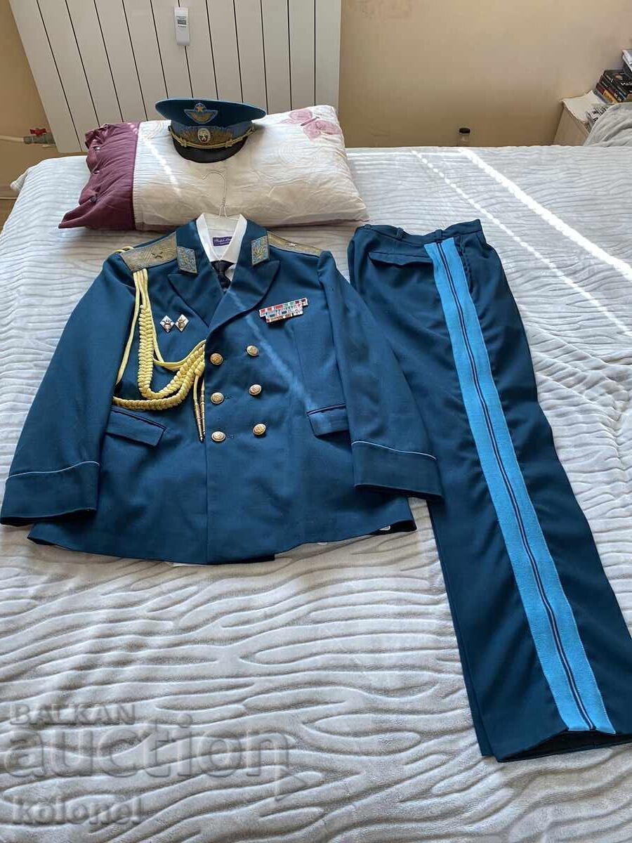 Uniformă de paradă gen. mr. (general maior) de la PVO și AV (Apărare Antiaeriană și Forțele Aeriene) / soc. / Uniformă de paradă gen. mr. (general maior) de la PVO și AV (Apărare Antiaeriană și Forțele Aeriene) / soc. /