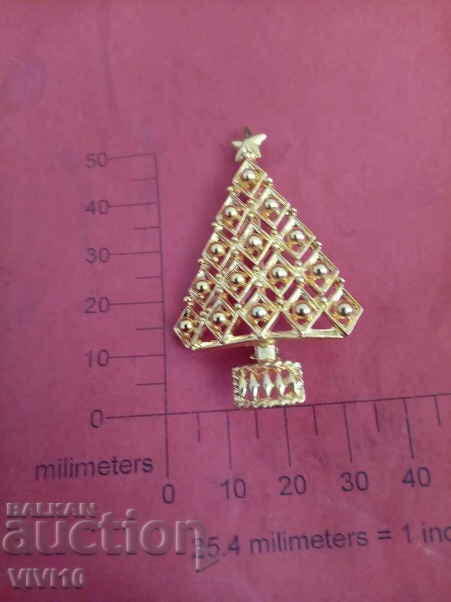 Gorgeous brooch with Gold Plating