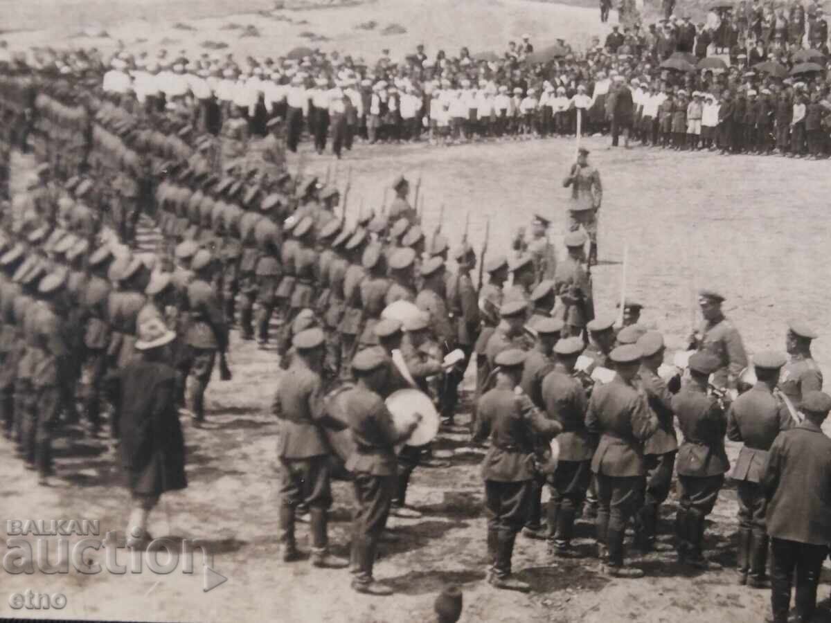 ΒΑΣΙΛΙΚΗ ΦΩΤΟΓΡΑΦΙΑ-ΣΤΡΑΤΙΩΤΗΣ, ΣΤΡΑΤΩΝΑΣ, ΠΑΡΑΛΑΒΗ ΤΟΥ ΣΤΡΑΤΟΥ με τιμή 30.00 BGN | € 15.34