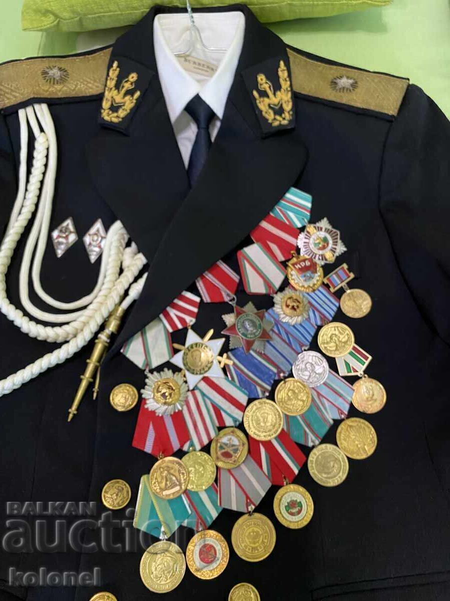 Парадна черна униформа на контраадмирал с цена 2500.00 лв. | € 1278.23 Парадна черна униформа на контраадмирал с цена 2500.00 лв. | € 1278.23