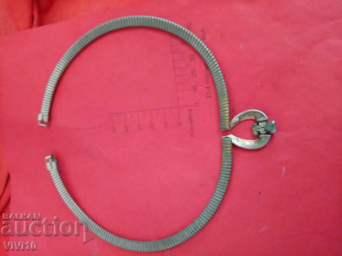 Αρχαίο κολιέ με σμάλτο με τιμή € 10.00 | 19.56 BGN