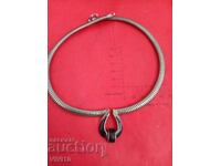 Старинно колие с емаил