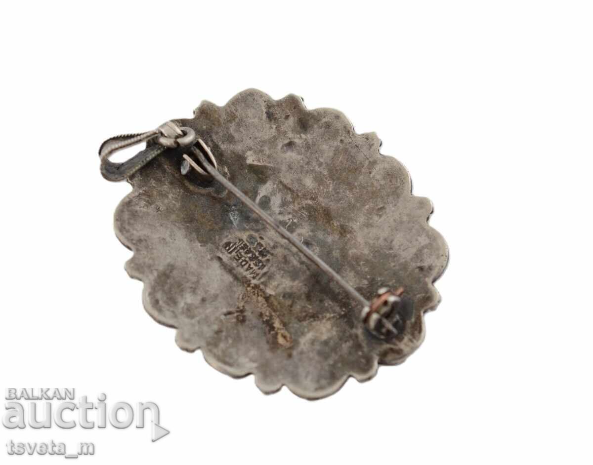 Medalion de argint Ierusalim 11,7 gr. cu carneol cu preț € 30.00 | 58.68 BGN