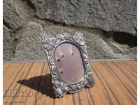 Vernon retro small desktop photo frame with ornaments