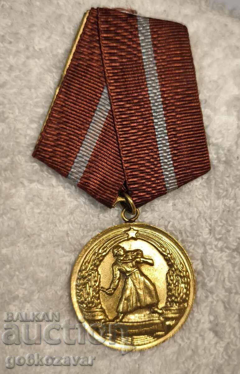 Perfectă medalie militară bulgară pentru merite de luptă!