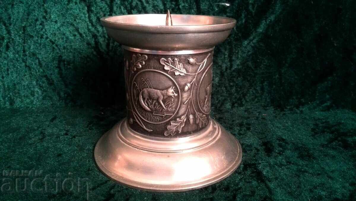 κυνηγετικό κηροπήγιο με θέμα το κυνήγι με τιμή 33.00 BGN | € 16.87