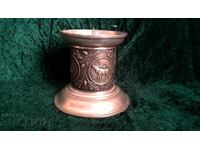 κυνηγετικό κηροπήγιο με θέμα το κυνήγι