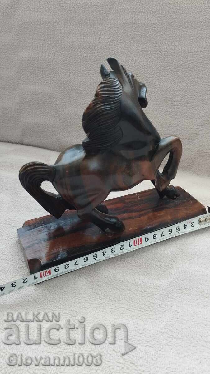 Παράδοση Ξύλινη φιγούρα άλογο