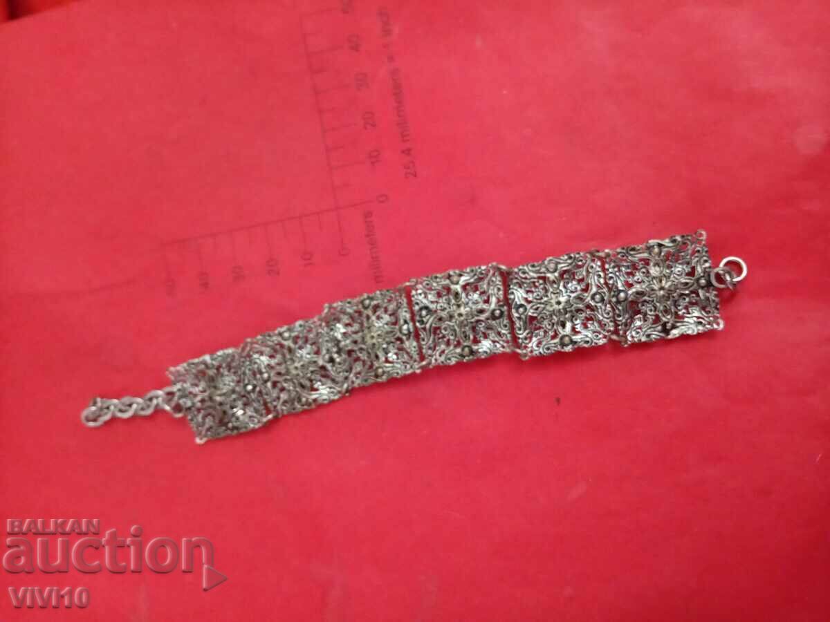 Αρχαίο βραχιόλι με πέτρες με τιμή 30.00 BGN | € 15.34