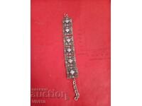 Αρχαίο βραχιόλι με πέτρες