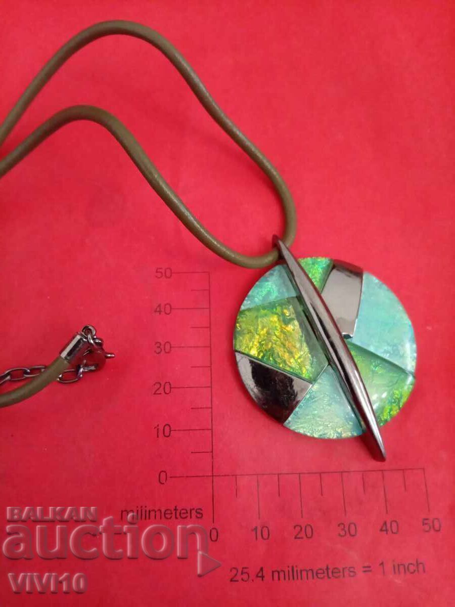 Colier vechi cu email Colier vechi cu email