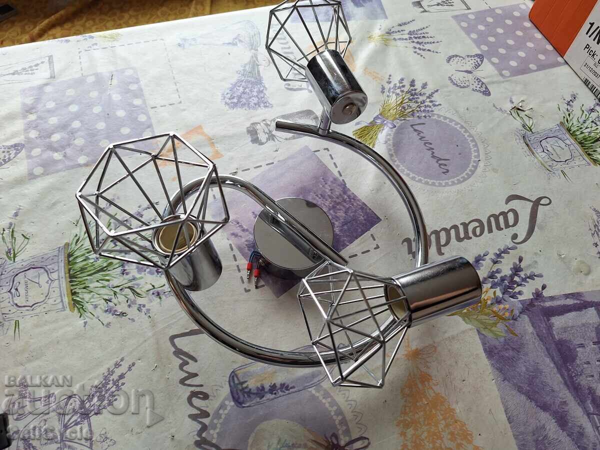 Δημοπρασία ✅ΠΟΛΥΕΛΑΙΟΣ ΜΕ ΤΡΕΙΣ ΛΑΜΠΤΗΡΕΣ - GLOBO❗