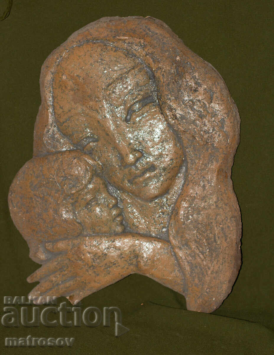 Minka Hristova (1924 - 2023) Sculptură ceramică "Mamă" cu preț 600.00 BGN | € 306.78