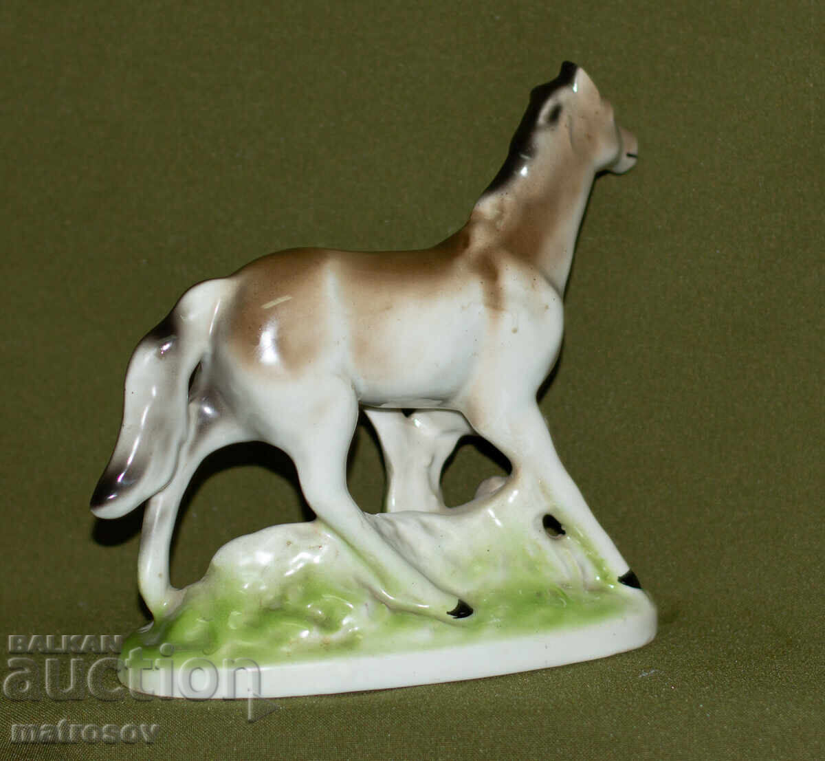 Decorative porcelain figurine of a galloping horse - 5