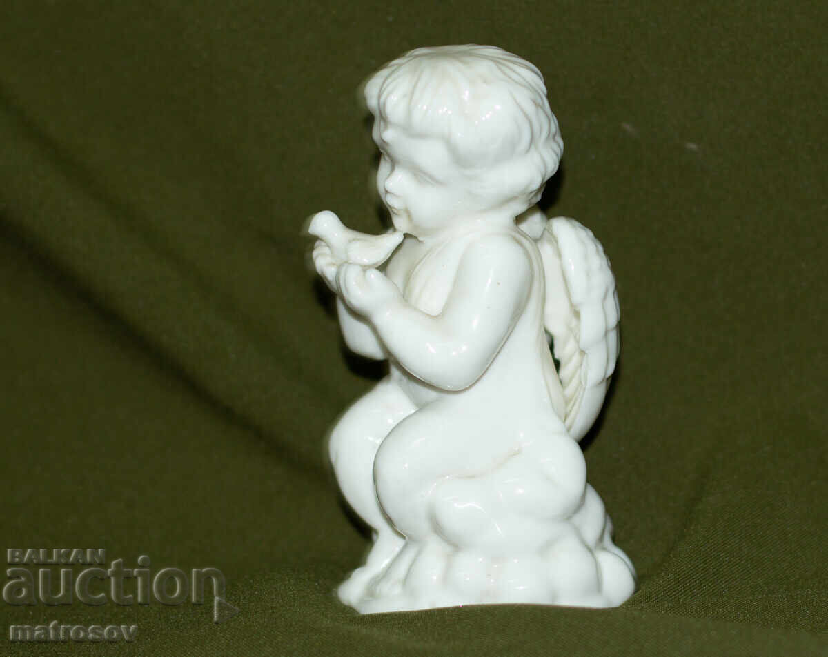 Παράδοση Παλιά πορσελάνινη φιγούρα αγγελάκι