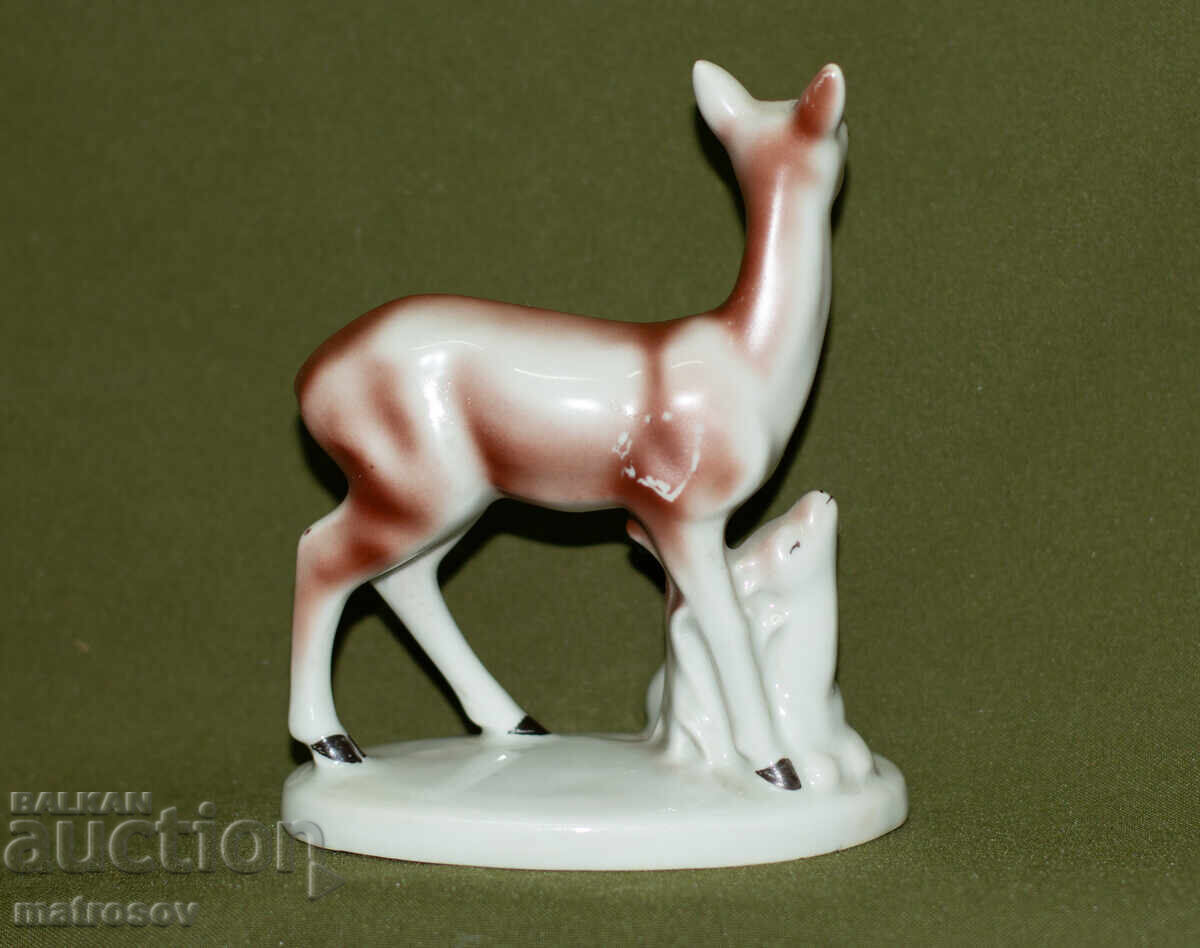Delivery of Old porcelain figurine of a deer